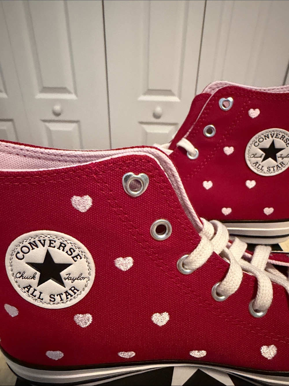 Converse Red High-Top Heart Print Sneakers - Picture 6 of 8